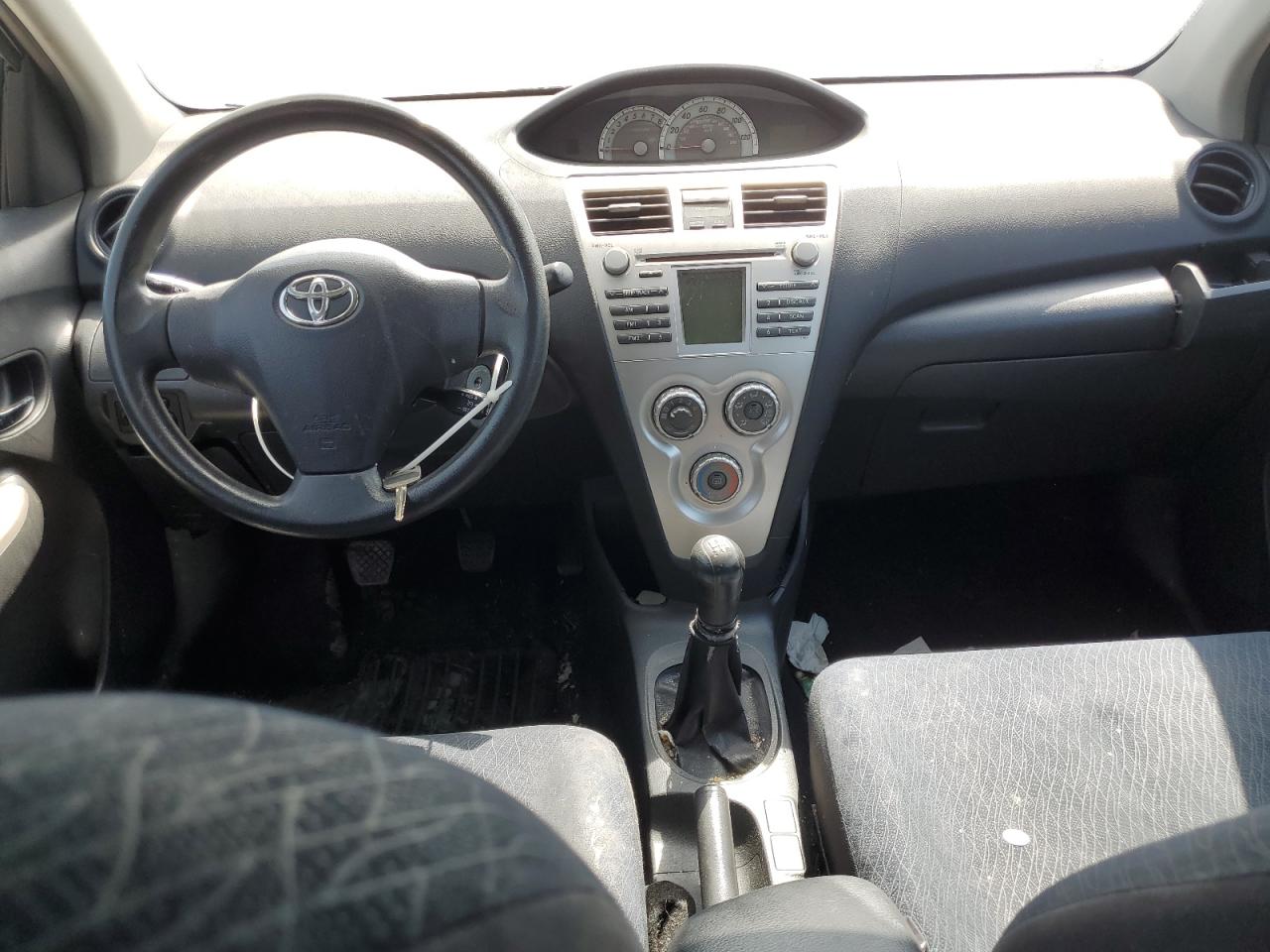 2008 Toyota Yaris VIN: JTDBT923X81276932 Lot: 62916135