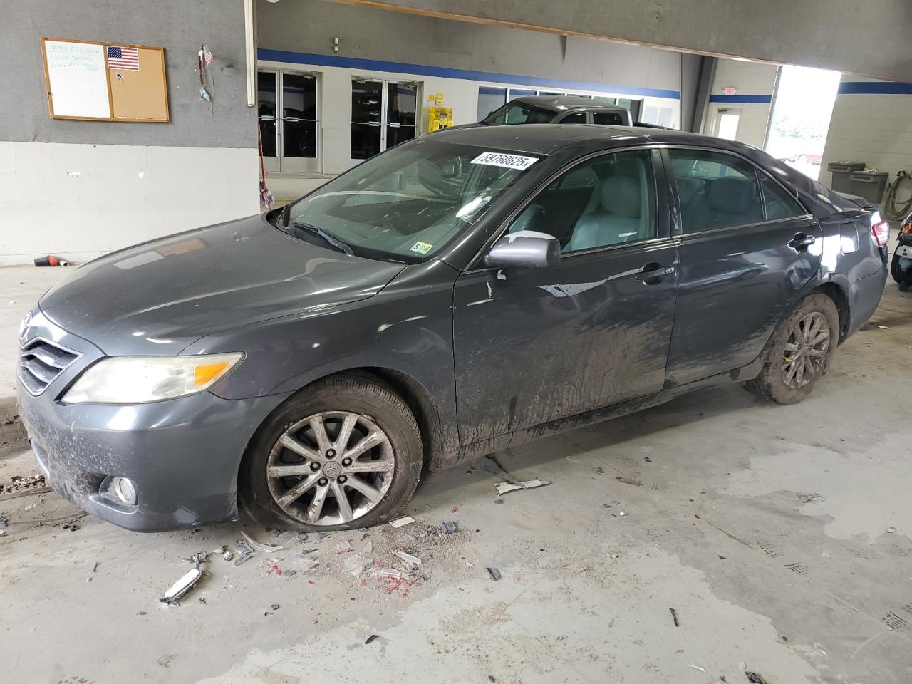 2011 Toyota Camry Se للبيع في Sandston، VA - Front End