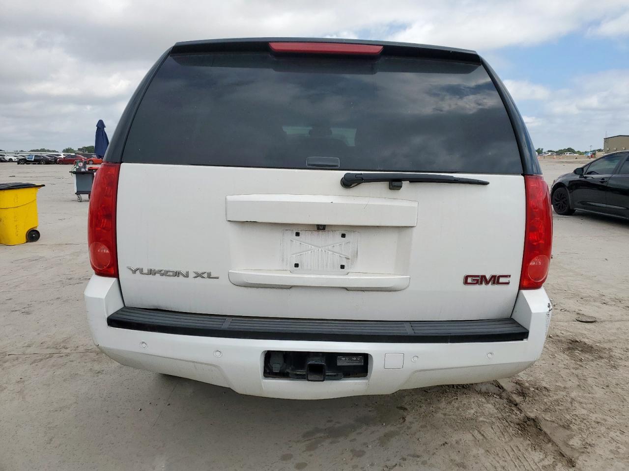 2013 GMC Yukon Xl C1500 Slt VIN: 1GKS1KE07DR379241 Lot: 62542755
