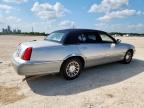 2000 Lincoln Town Car Signature for Sale in New Braunfels, TX - Side