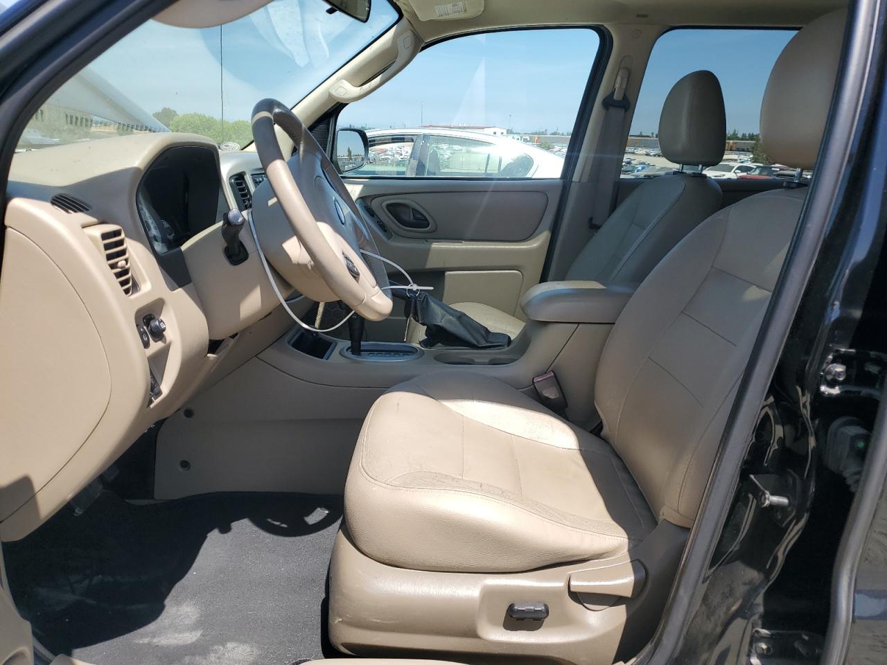 2007 Ford Escape Xlt VIN: 1FMCU93187KB60888 Lot: 62599995