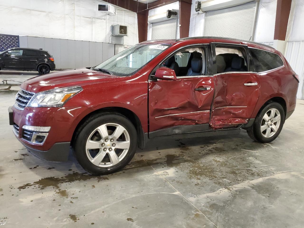 2016 Chevrolet Traverse Ltz for Sale in Avon, MN - Side