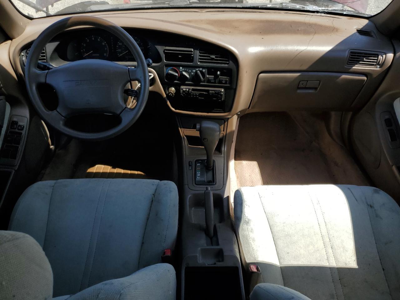 1993 Toyota Camry Le VIN: 4T1SK12W7PU178321 Lot: 58092085