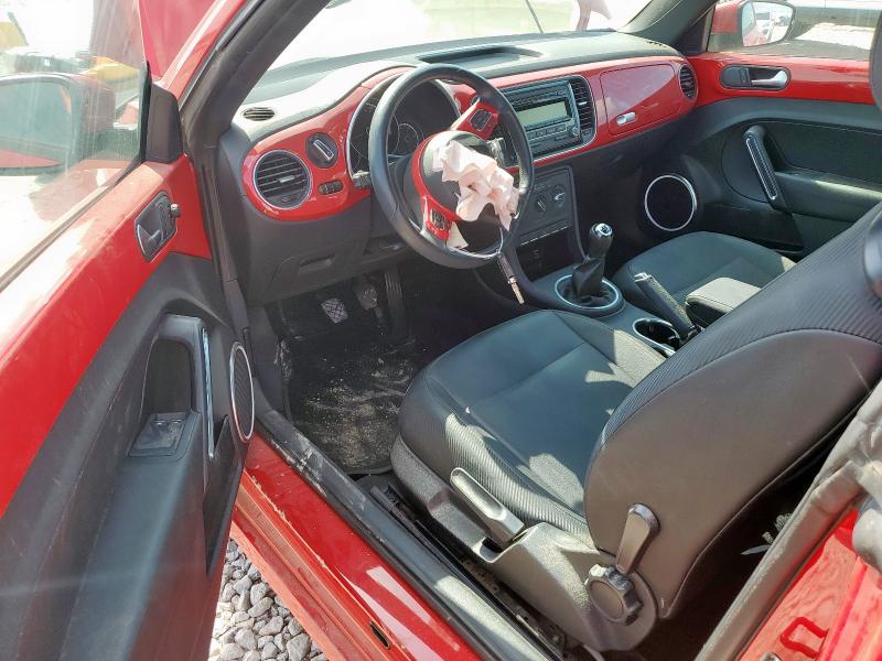Hatchbacks VOLKSWAGEN BEETLE 2014 Czerwony