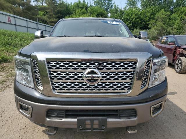  NISSAN TITAN 2018 Черный