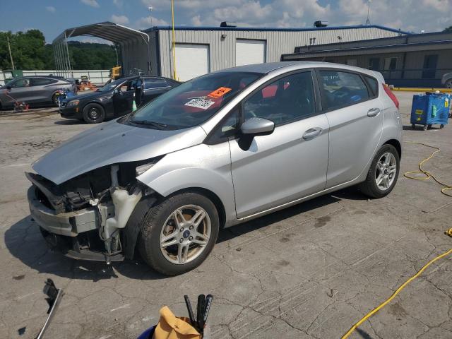  FORD FIESTA 2018 Серебристый