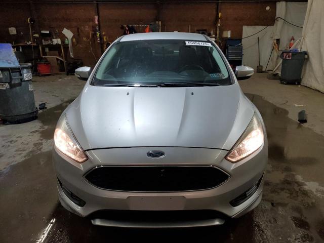 Sedans FORD FOCUS 2016 Silver