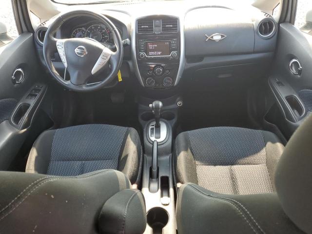  NISSAN VERSA 2017 Srebrny