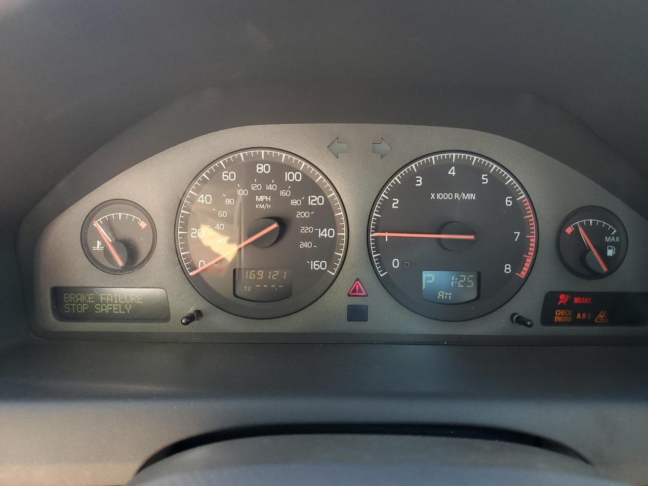 2002 Volvo S60 VIN: YV1RS61R622122221 Lot: 61581105