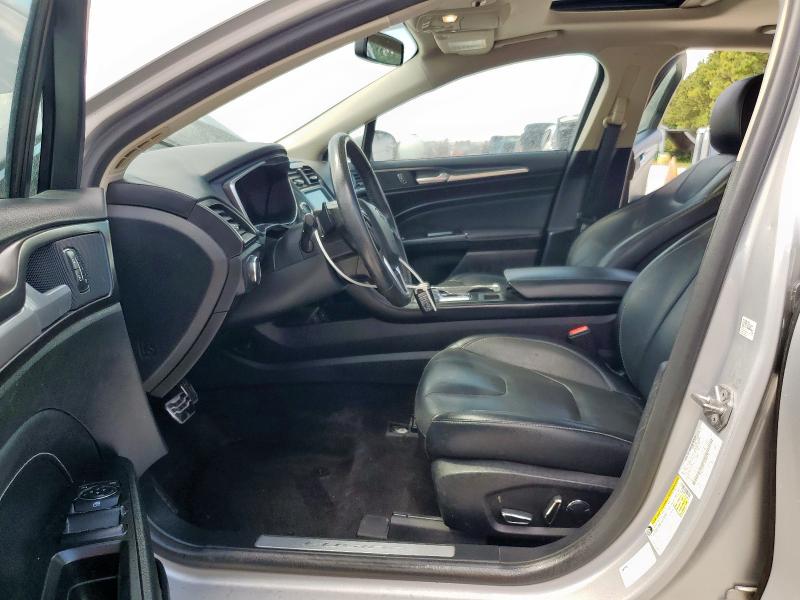  FORD FUSION 2018 Серебристый
