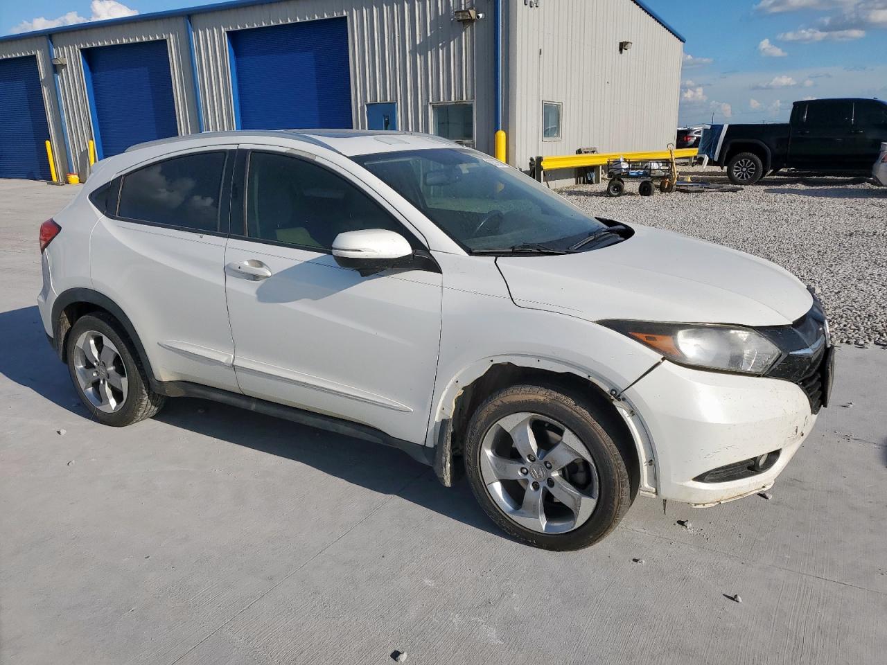 HONDA HR-V 2017 VIN 3CZRU5H79HM719017 фото 4