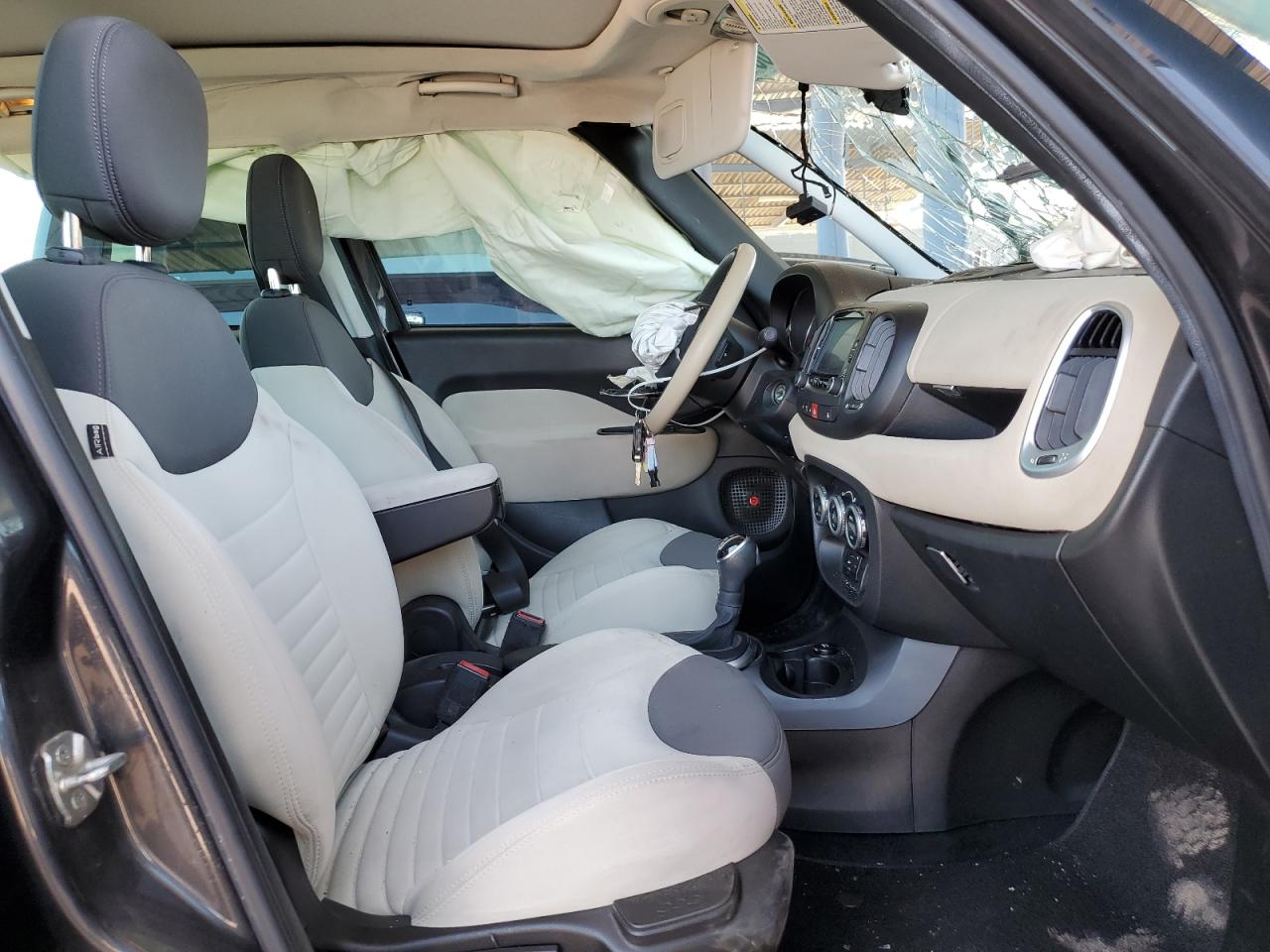 2014 Fiat 500L Easy VIN: ZFBCFABH0EZ010621 Lot: 63164975