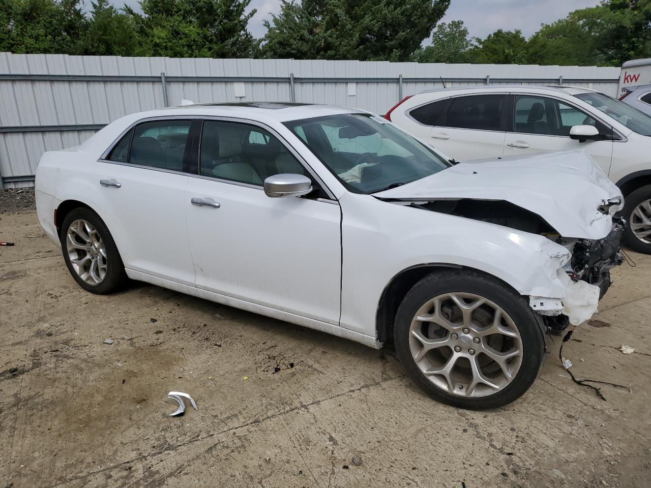 CHRYSLER 300 2019 VIN 2C3CCAPT6KH603743 zdjęcie 4
