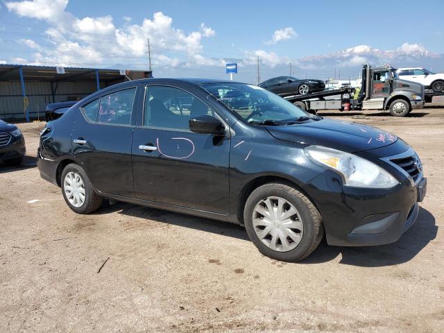  NISSAN VERSA 2017 Czarny