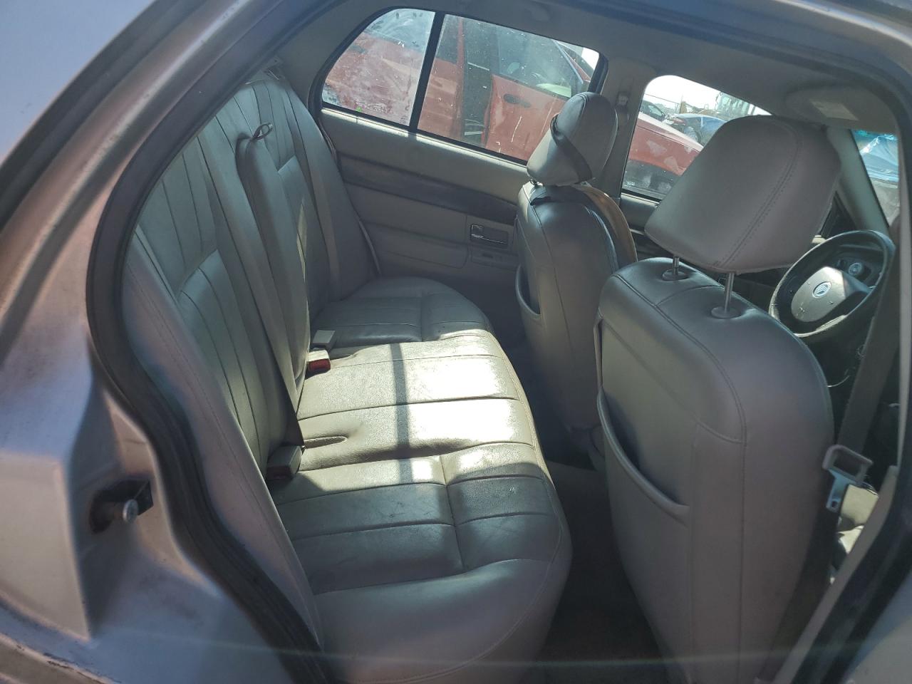 2007 Mercury Grand Marquis Ls VIN: 2MEFM75V87X632203 Lot: 61956345