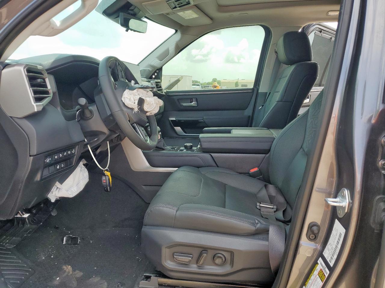 2024 Toyota Sequoia Sr5 VIN: 7SVAAABA9RX030170 Lot: 61816805