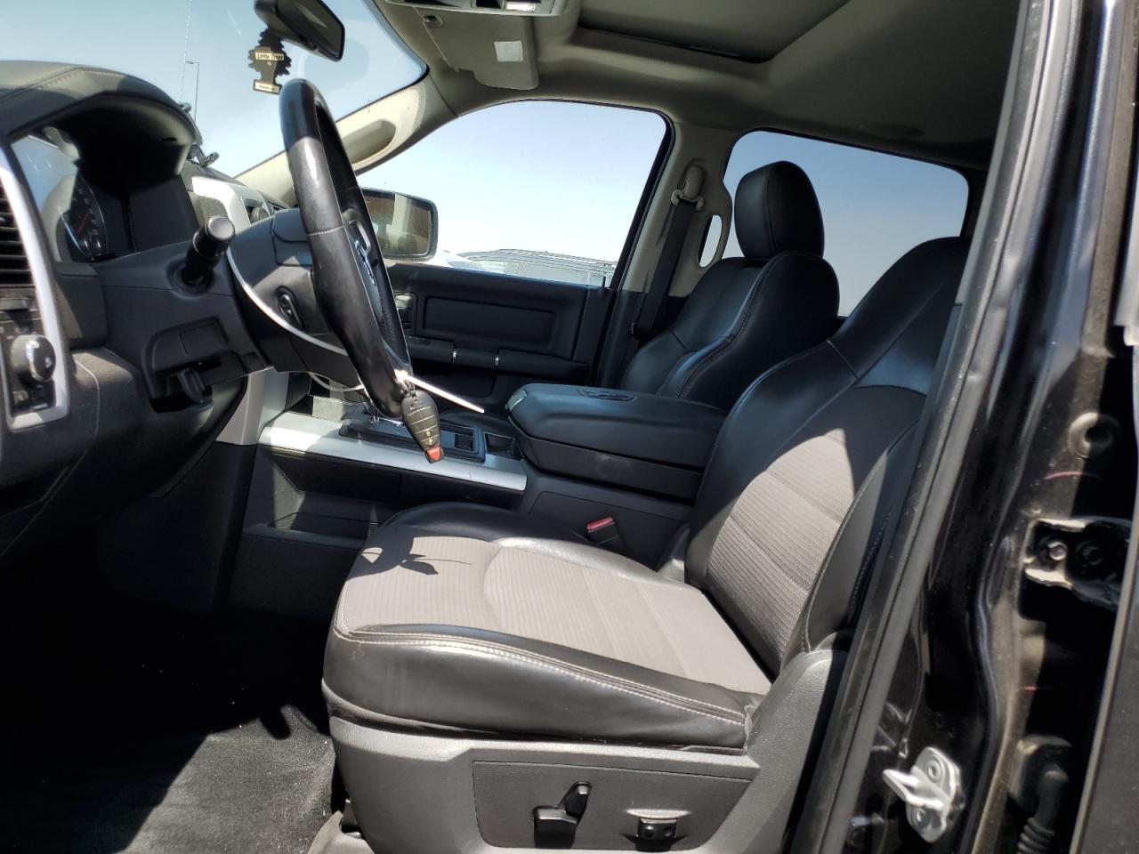 2010 Dodge Ram 1500 VIN: 1D7RB1CT3AS176470 Lot: 62214215