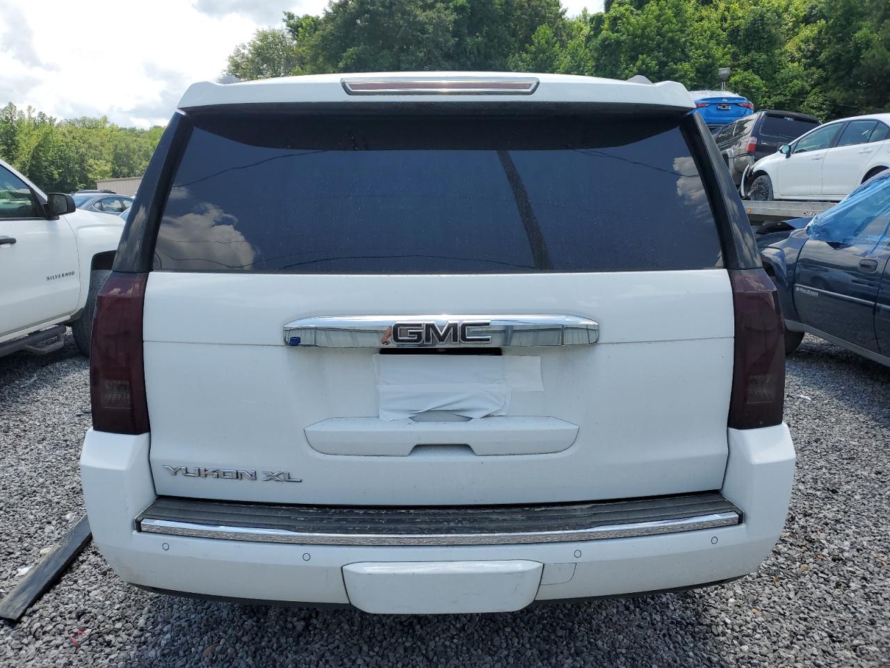 2015 GMC Yukon Xl Denali VIN: 1GKS1JKJ9FR533104 Lot: 62234325