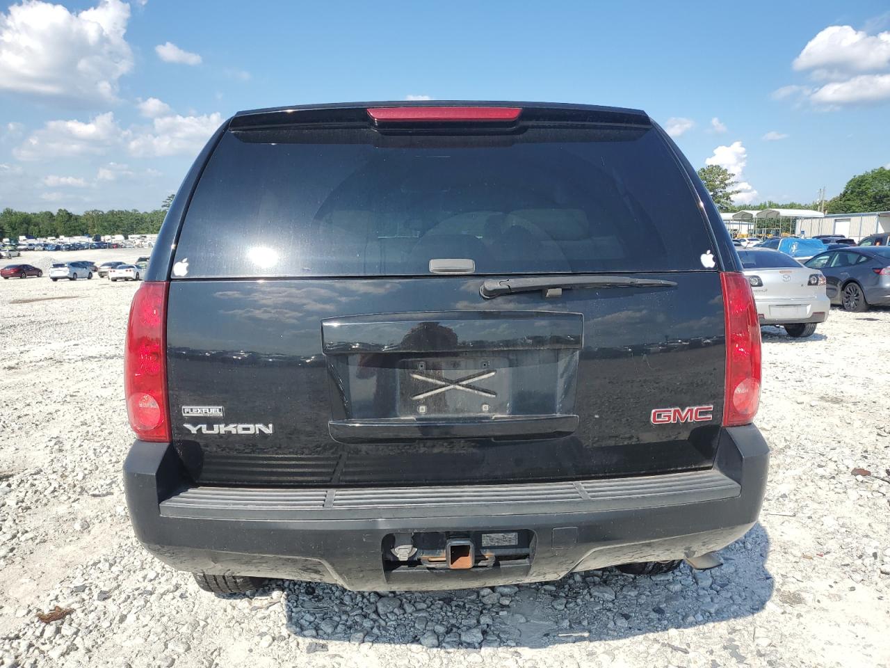 2007 GMC Yukon VIN: 1GKFC13077R268556 Lot: 62421415