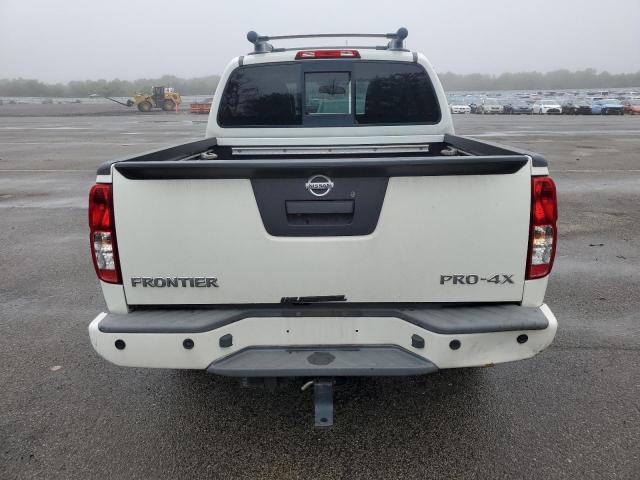  NISSAN FRONTIER 2017 Biały