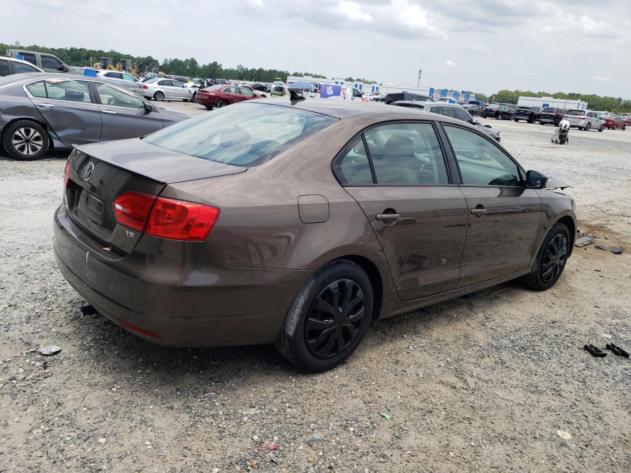 VOLKSWAGEN JETTA 2014 VIN 3VWLL7AJ1EM308686 photo 3
