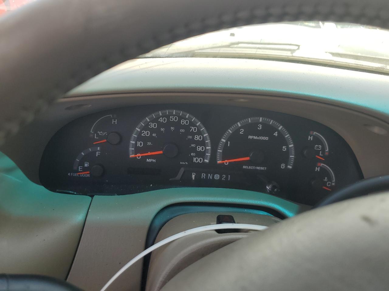 2001 Ford F150 Supercrew VIN: 1FTRW07L41KA18514 Lot: 61389065