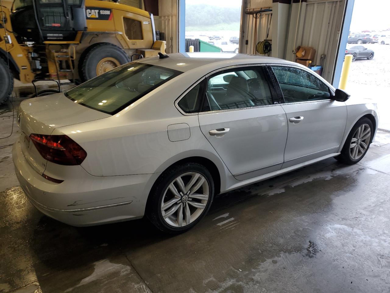 VOLKSWAGEN PASSAT 2017 VIN 1VWGT7A39HC039300 zdjęcie 3