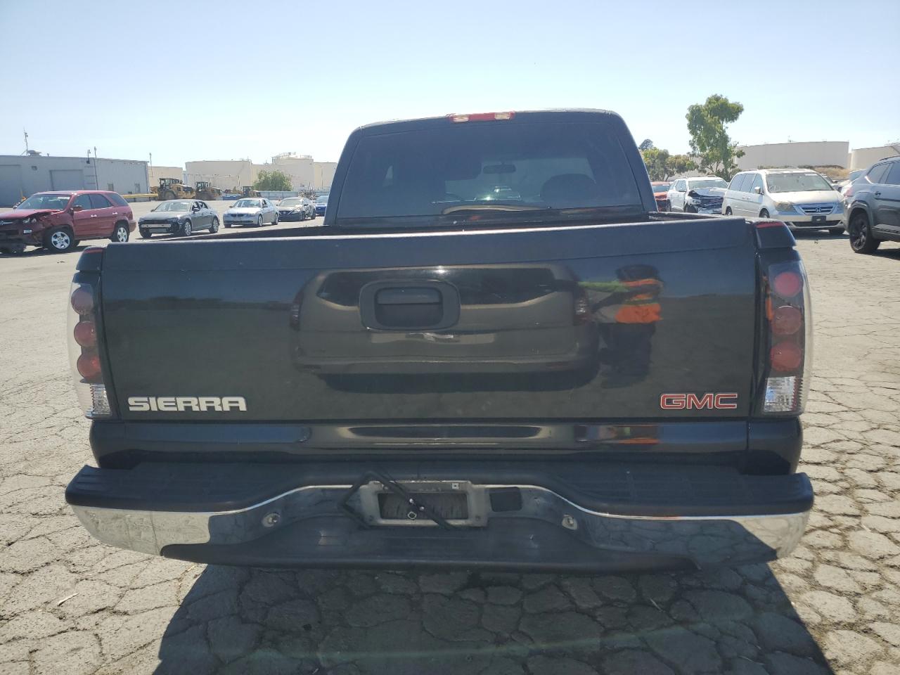 2002 GMC New Sierra C1500 VIN: 2GTEC19V821406911 Lot: 62879955
