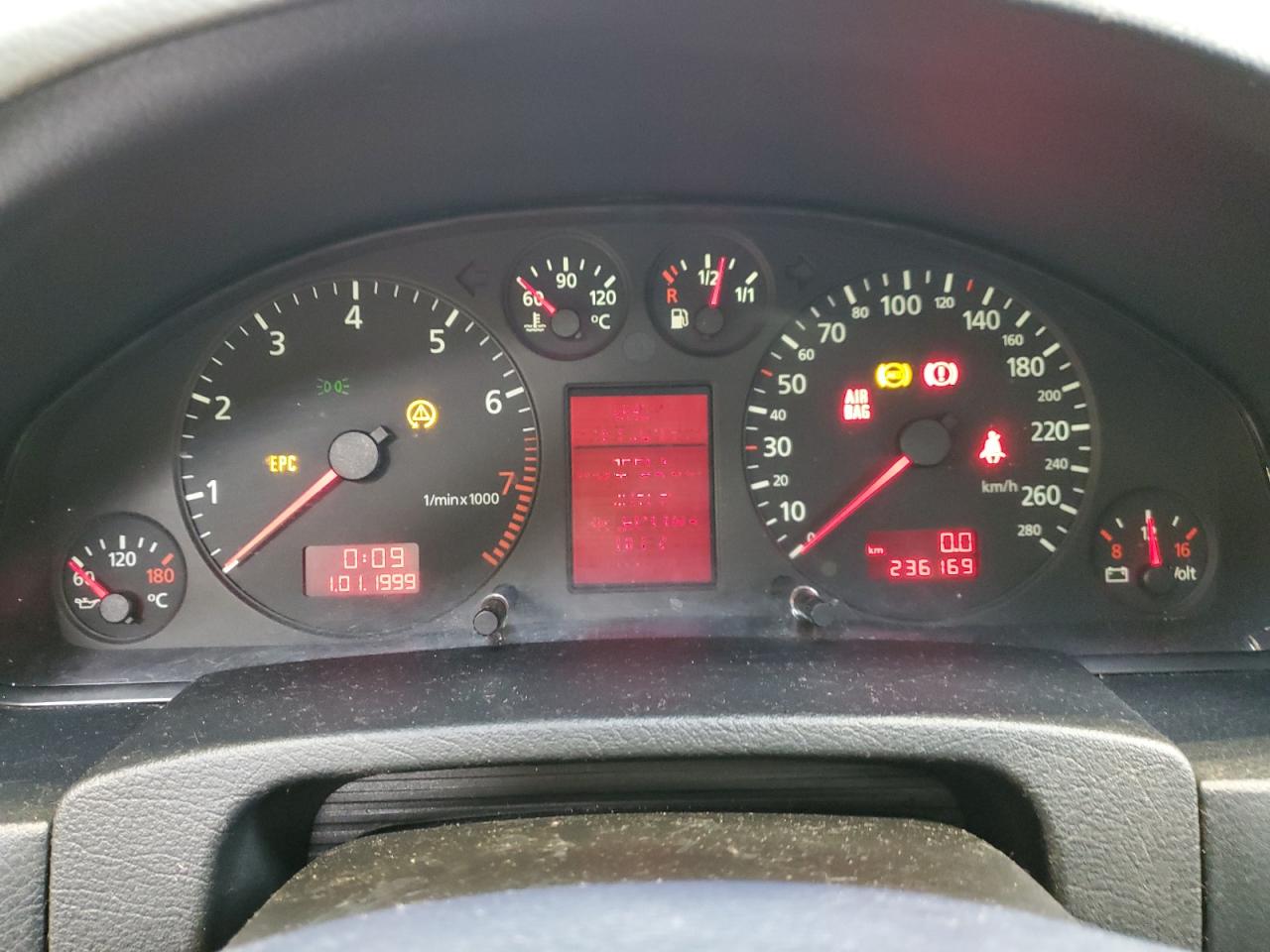 2001 Audi A6 4.2 Quattro VIN: WAUZL54BX1N080478 Lot: 59733515