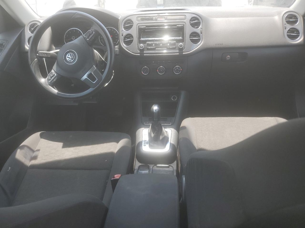 2013 Volkswagen Tiguan S VIN: WVGAV7AX0DW542093 Lot: 62580175