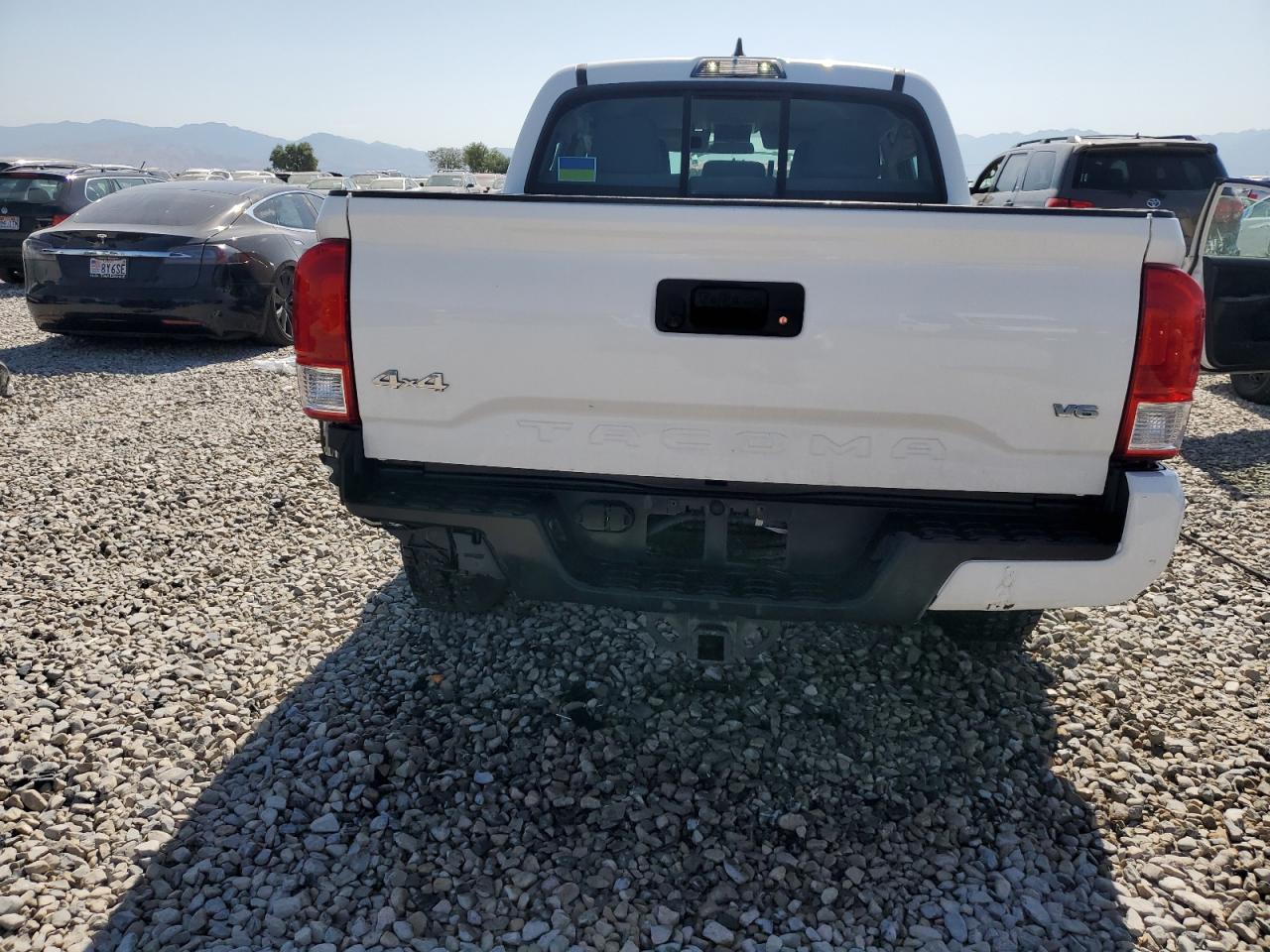 2017 Toyota Tacoma Double Cab VIN: 3TMCZ5AN9HM061057 Lot: 61862565