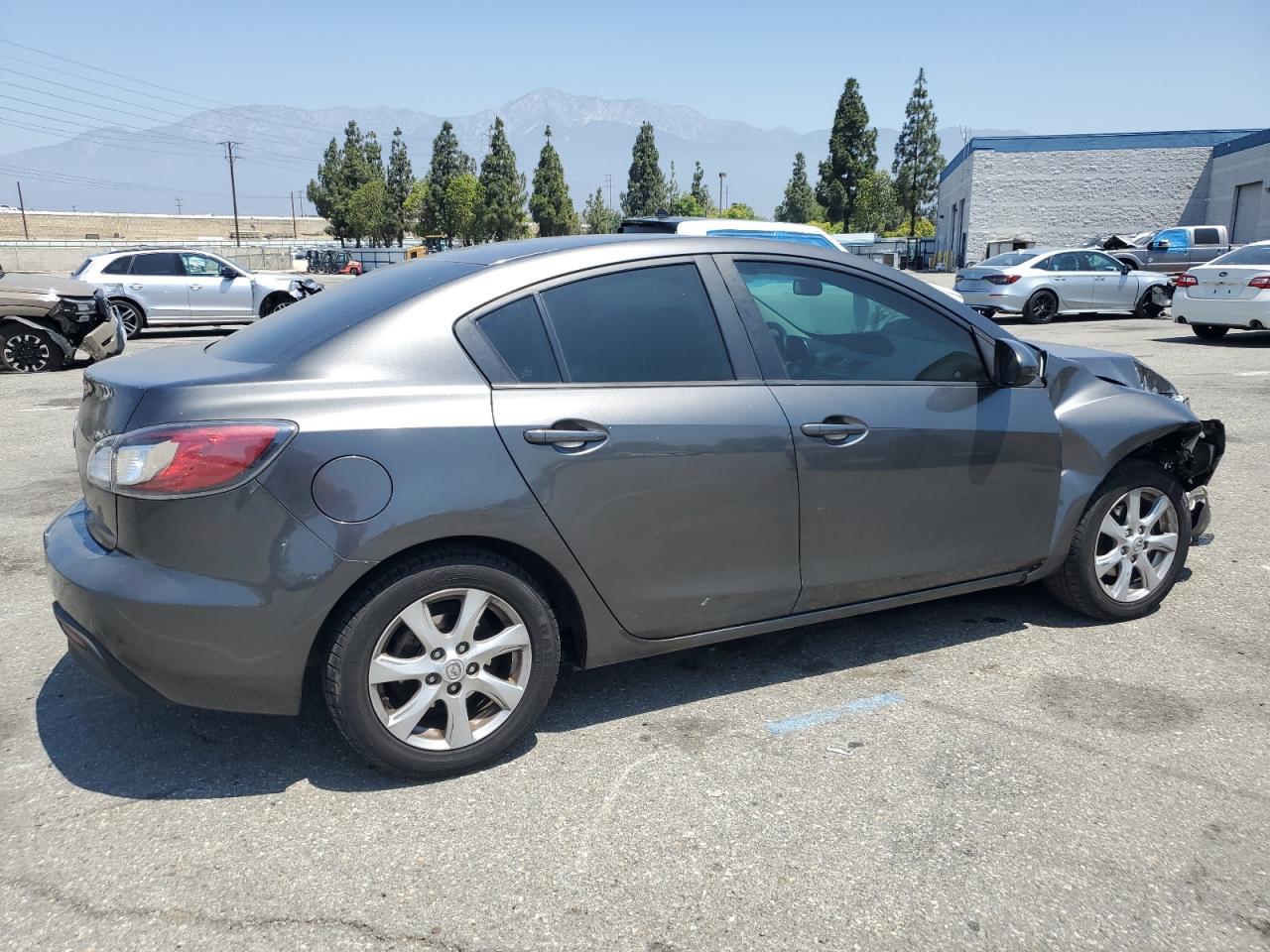 MAZDA 3 2011 VIN JM1BL1VG3B1416231 zdjęcie 3