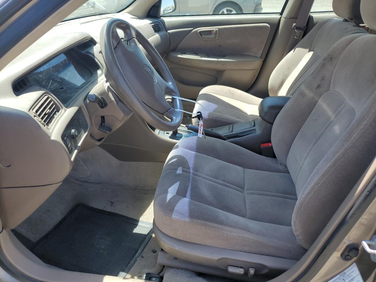 1999 Toyota Camry Ce VIN: 4T1BG22K5XU909834 Lot: 61874075