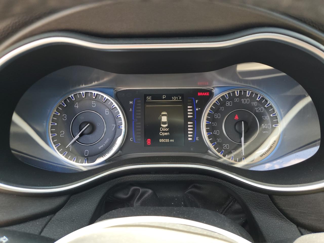 2016 Chrysler 200 Limited VIN: 1C3CCCAB2GN193873 Lot: 63102775