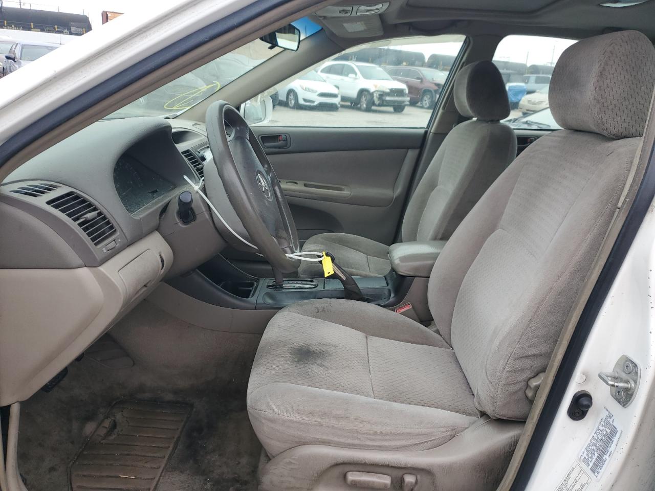 2002 Toyota Camry Le VIN: 4T1BE32K52U071065 Lot: 61108335