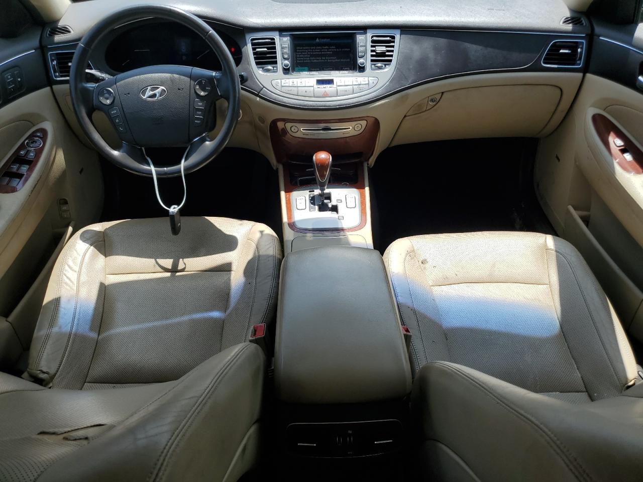 2012 Hyundai Genesis 3.8L VIN: KMHGC4DD5CU199498 Lot: 61195305