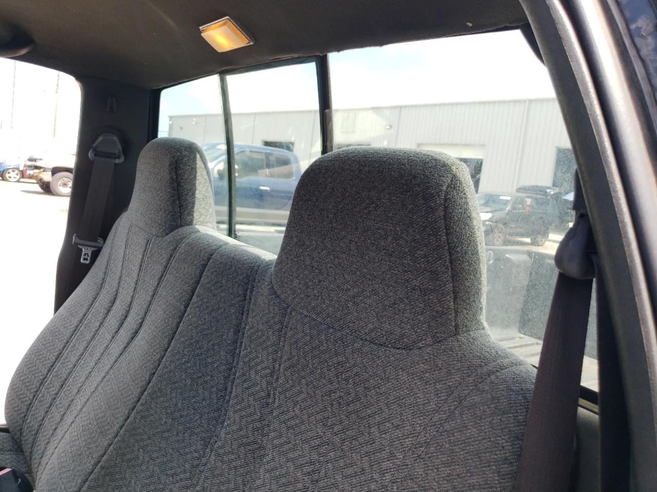 1999 GMC Sonoma VIN: 1GTCS1449X8517786 Lot: 61227165