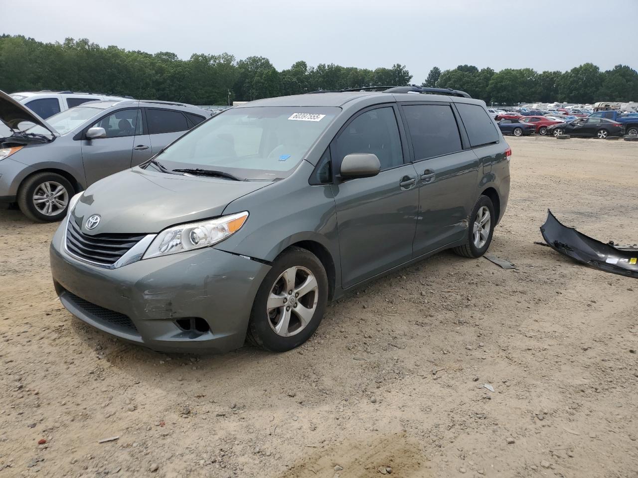 2012 Toyota Sienna Le იყიდება Conway-ში, AR - Side