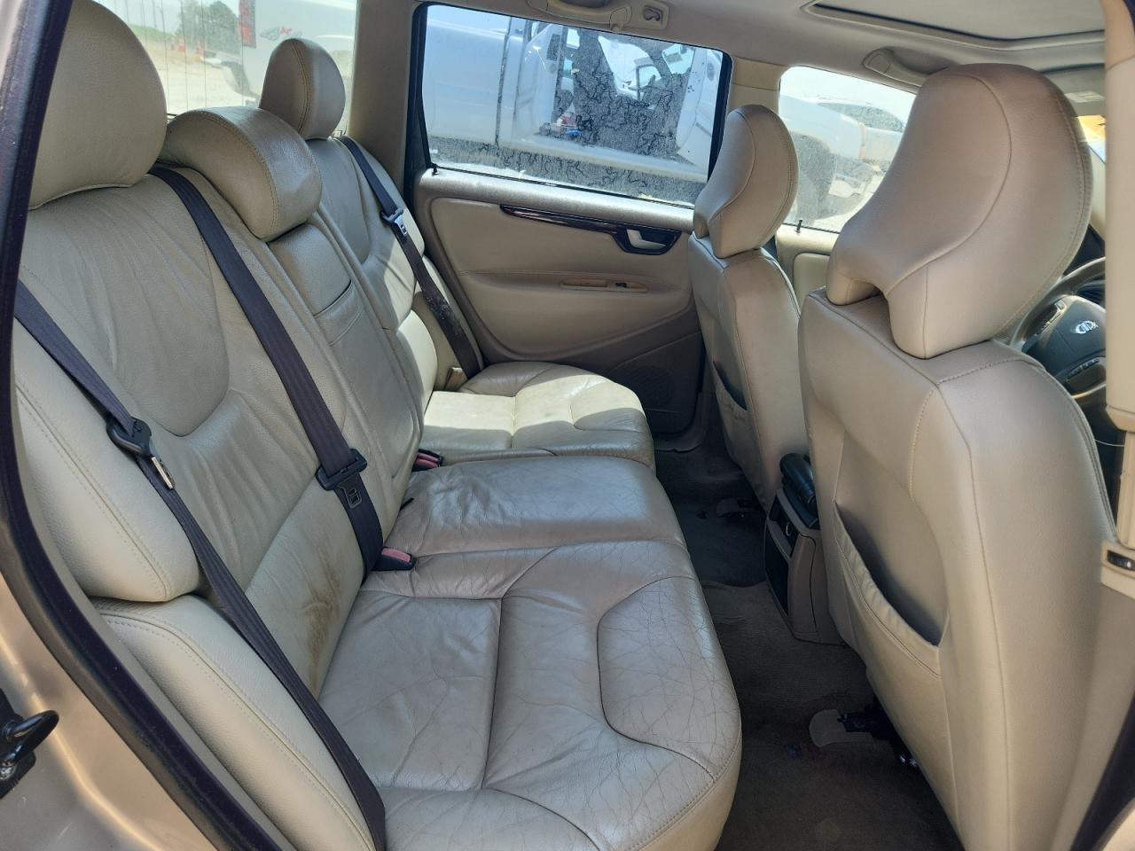 2004 Volvo V70 Fwd VIN: YV1SW59V442349928 Lot: 61847095