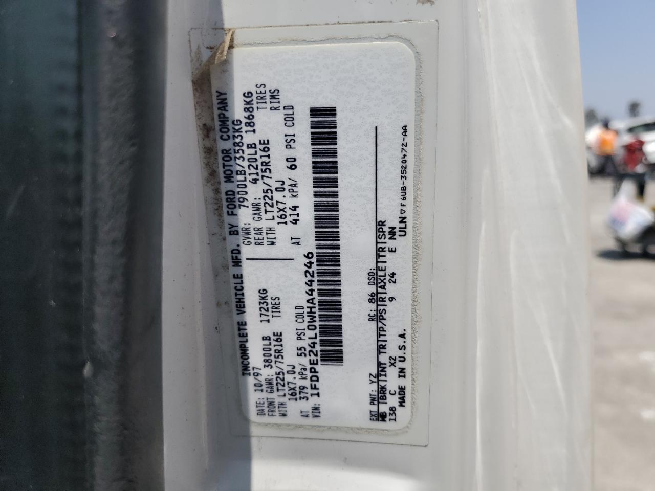 1998 Ford Econoline E250 Van VIN: 1FDPE24L0WHA44246 Lot: 62284435