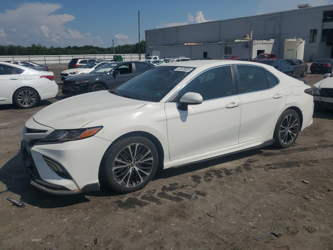 TOYOTA CAMRY 2018 VIN JTNB11HK3J3002418