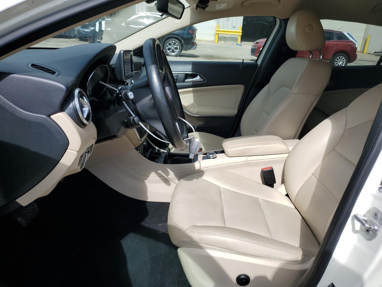 2015 Mercedes-Benz Gla 250 VIN: WDCTG4EB3FJ128885 Lot: 61020345