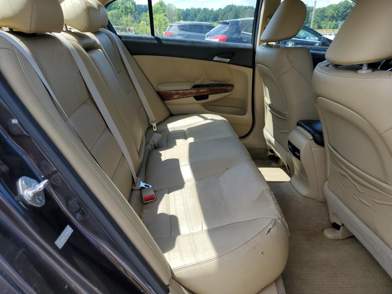 2011 Honda Accord Exl VIN: 1HGCP2F88BA105952 Lot: 62834155