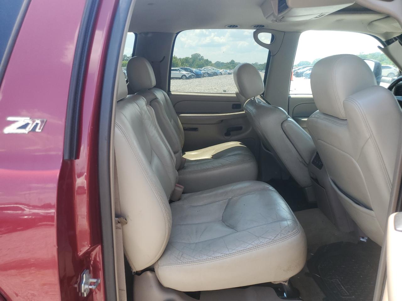 2004 Chevrolet Suburban K1500 VIN: 3GNFK16Z84G207597 Lot: 61999745