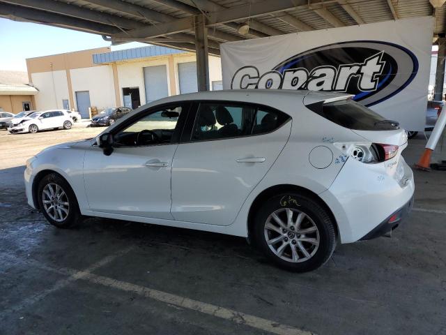 Хэтчбеки MAZDA 3 2016 Белый