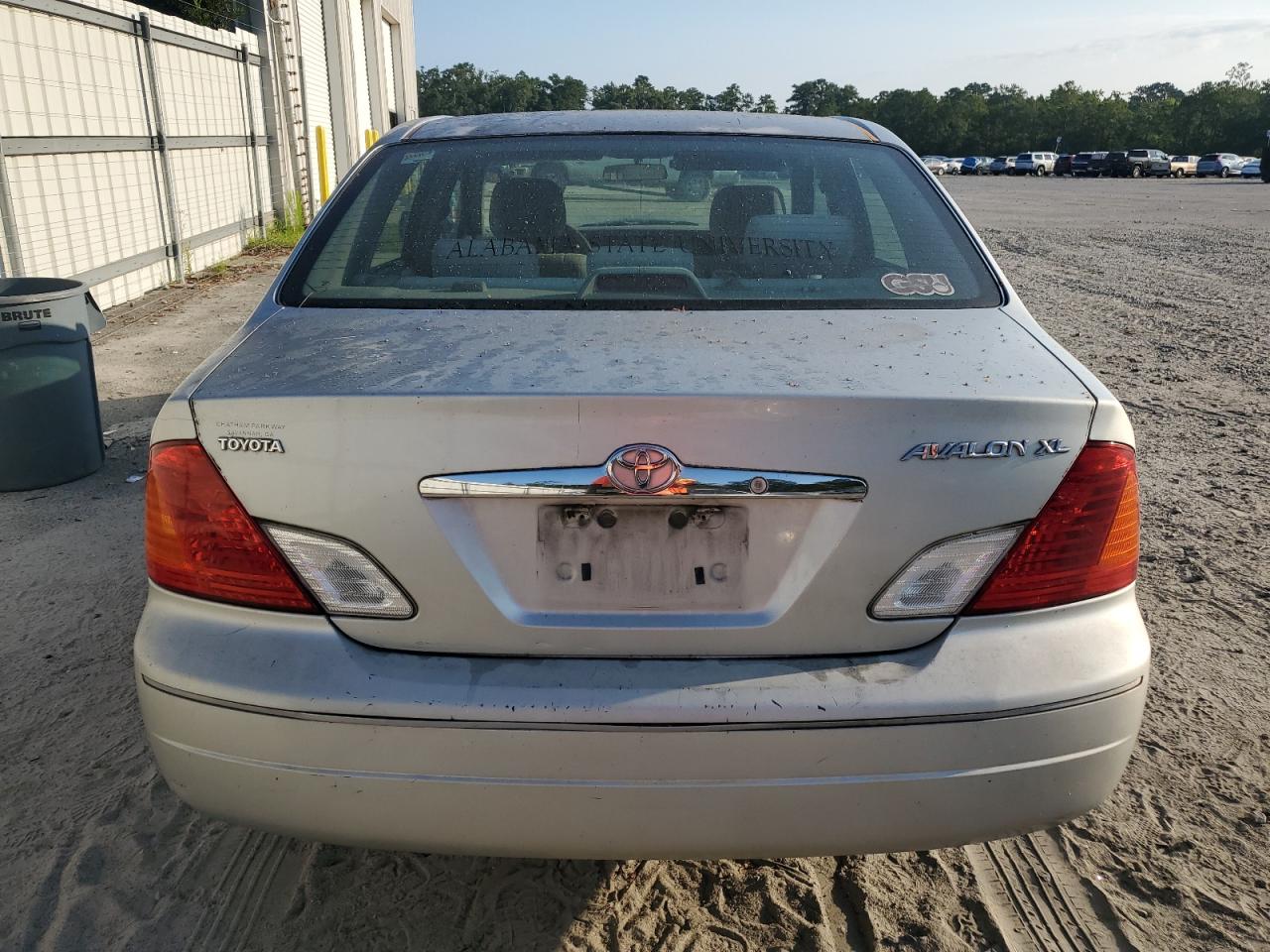 2002 Toyota Avalon Xl VIN: 4T1BF28B52U221268 Lot: 62148155