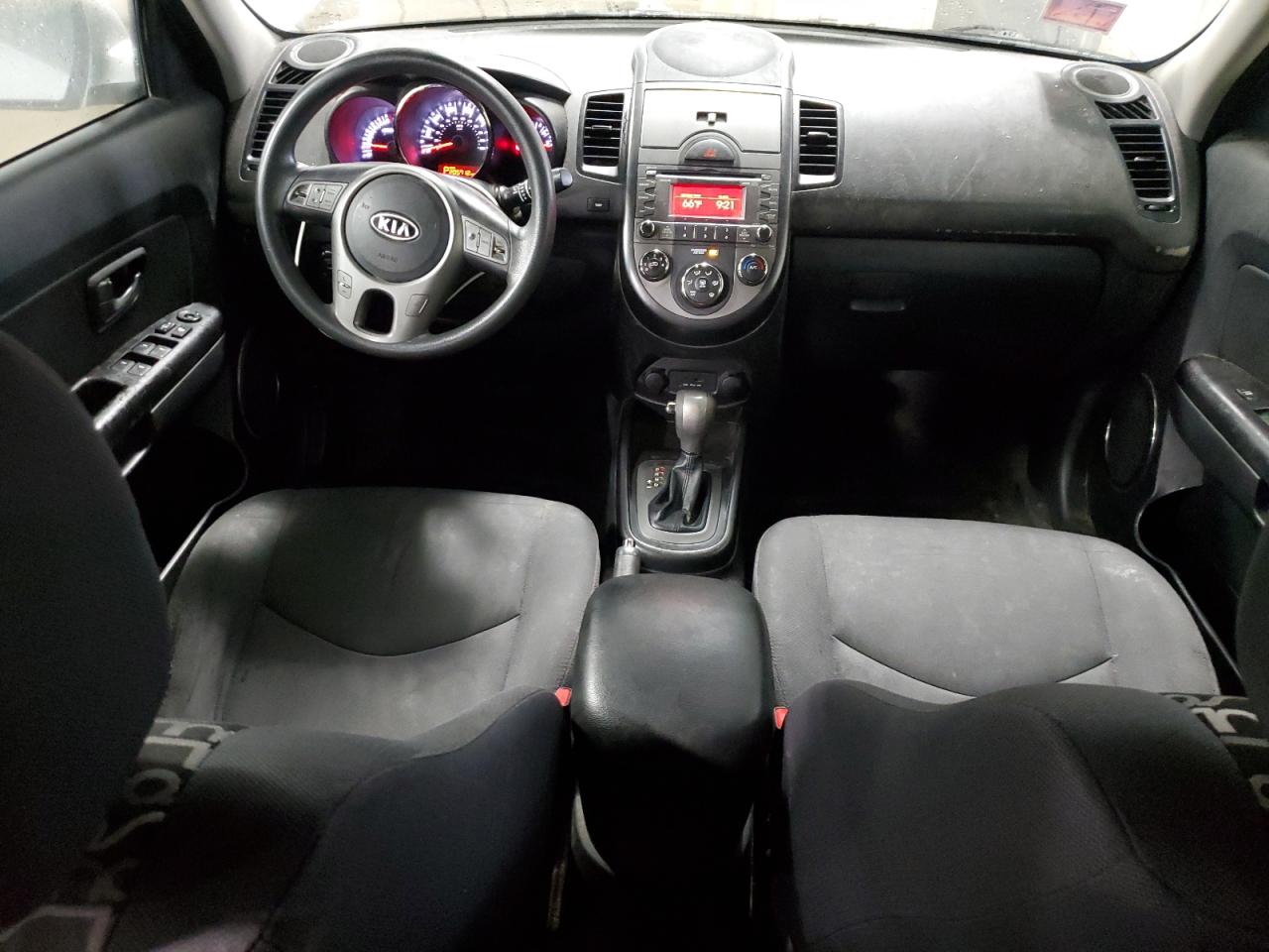 2011 Kia Soul + VIN: KNDJT2A21B7718450 Lot: 62408605