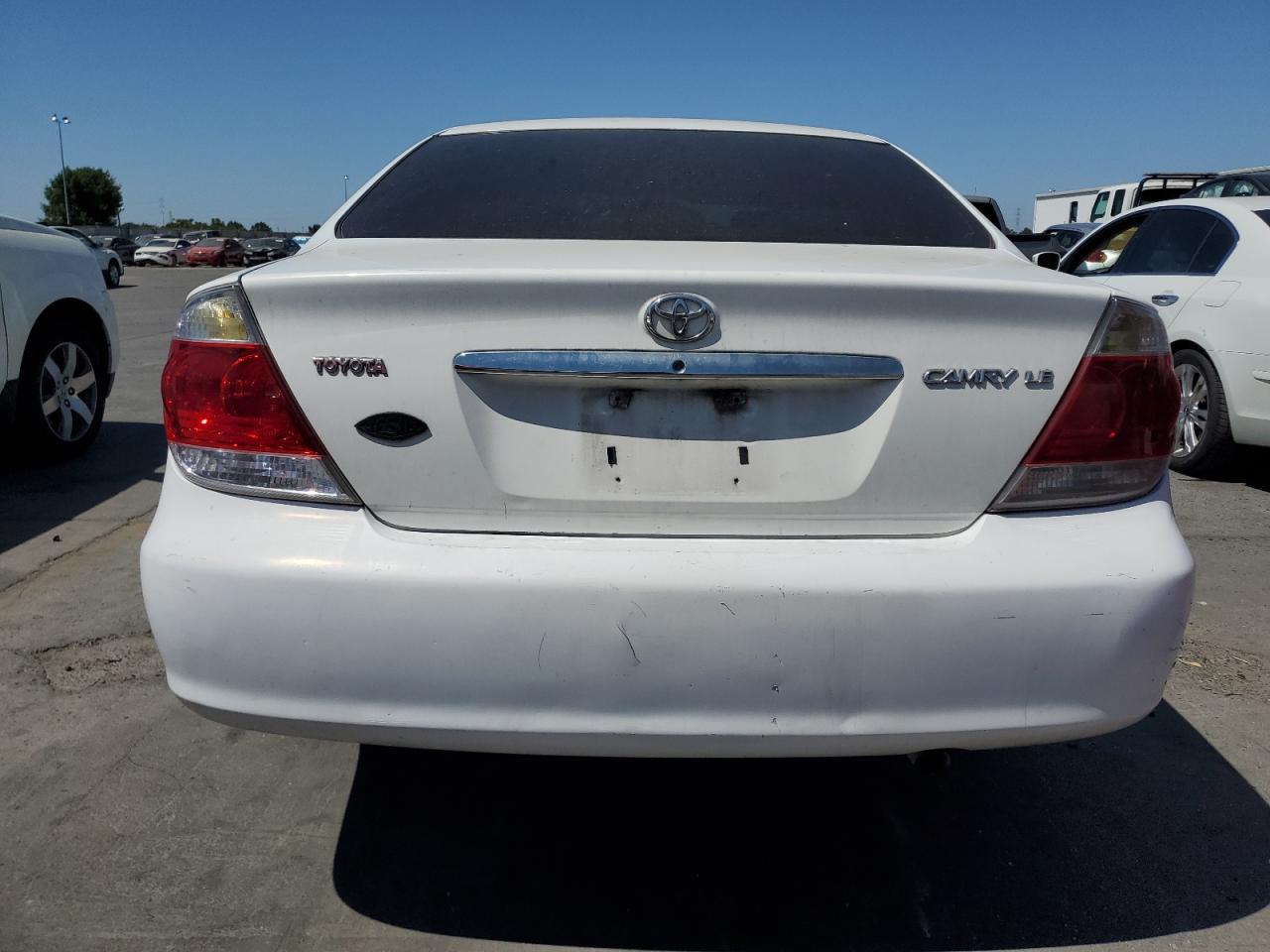 2005 Toyota Camry Le VIN: 4T1BE32K45U028695 Lot: 61273575