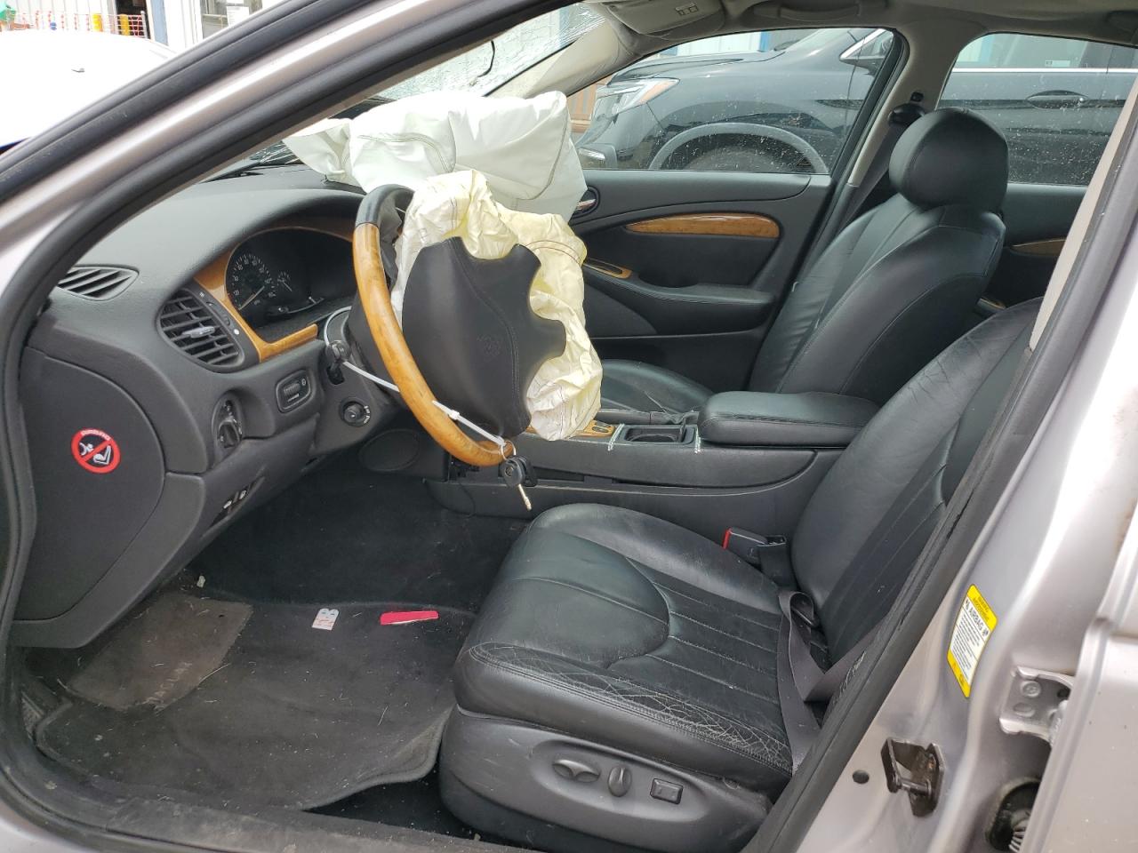 2000 Jaguar S-Type VIN: SAJDA01CXYFL64010 Lot: 60882695