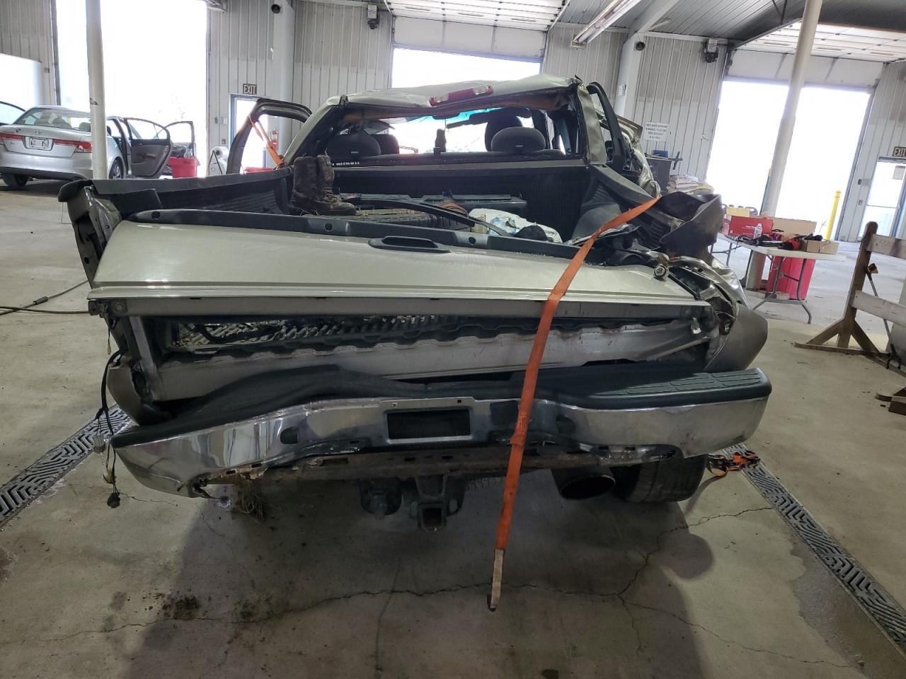 2003 GMC Sierra K2500 Heavy Duty VIN: 1GTHK29103E165820 Lot: 61760385